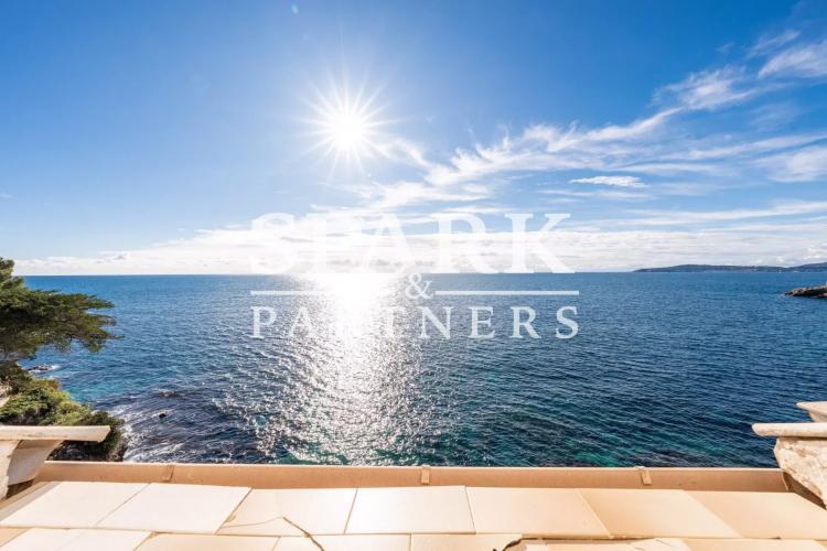 Villa en Bord de Mer à Cap d'Ail : Un Bijou à Ne Pas Manquer