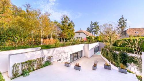 VANDOEUVRES, RIVE GAUCHE, PROPRIETE D'EXCEPTION