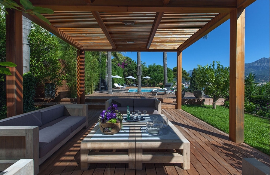 ROQUEBRUNE CAP MARTIN - PRESTIGIEUSE VILLA