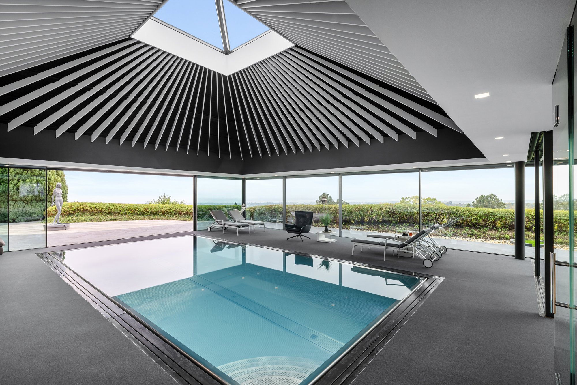 Propriété D'exception Avec Piscine Intérieure Et Vue Sur Le Lac Léman
