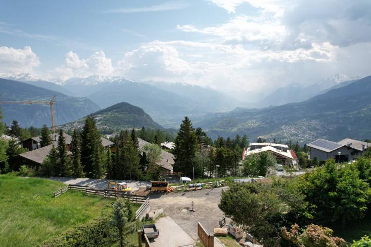 Magnifique chalet avec vue panoramique sur la plaine du Rhône et les Alpes