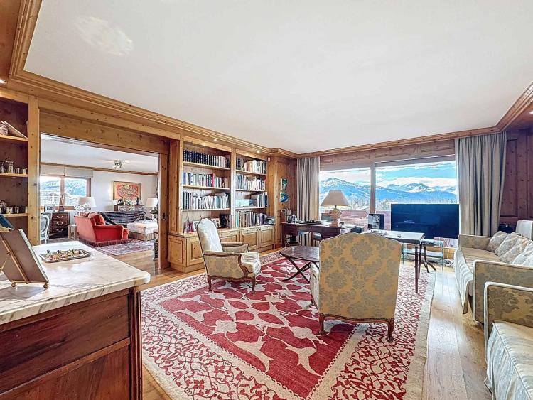 SPLENDIDE APPARTEMENT DE 5.5 PCES AVEC VUE PANORAMIQUE SUR LES ALPES À DEUX PAS DU CENTRE