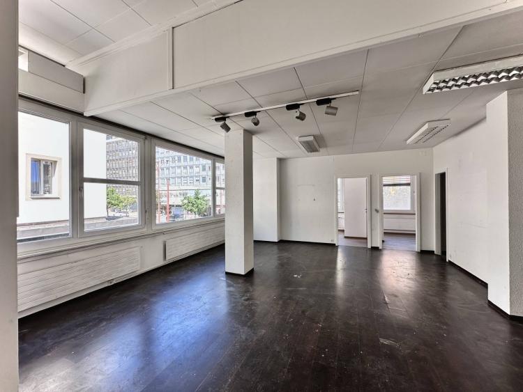 Bureaux, locaux de 128 m2 à louer à la Chaux-de-Fonds