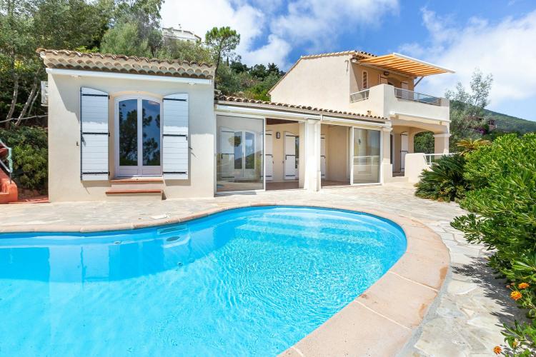 Villa rénovée vue mer à Théoule-sur-Mer
