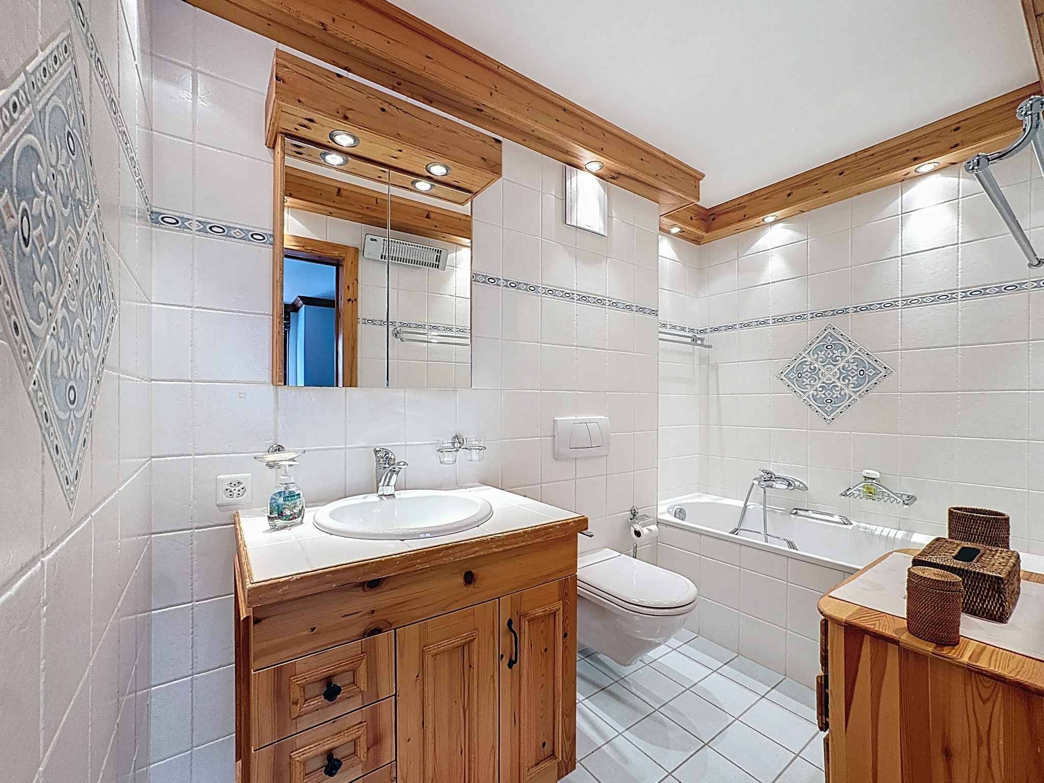 MAGNIFIQUE DUPLEX/ATTIQUE DE 6.5 PIÈCES AU CENTRE AVEC TRÈS BELLE VUE