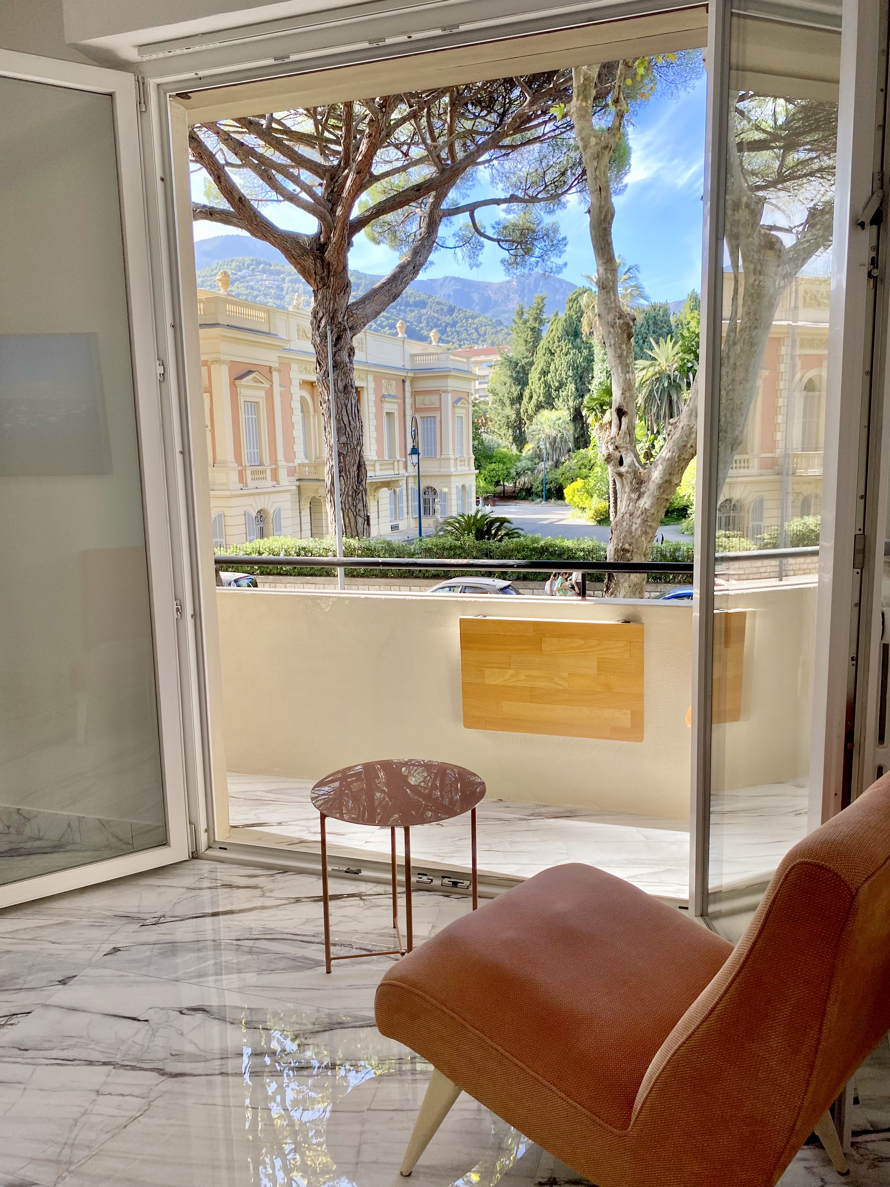 Studio au bord de la mer à Menton — Résidence Palais de la Madone