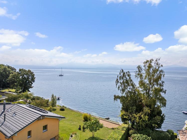 Villa Idéalement Située Au Bord Du Lac