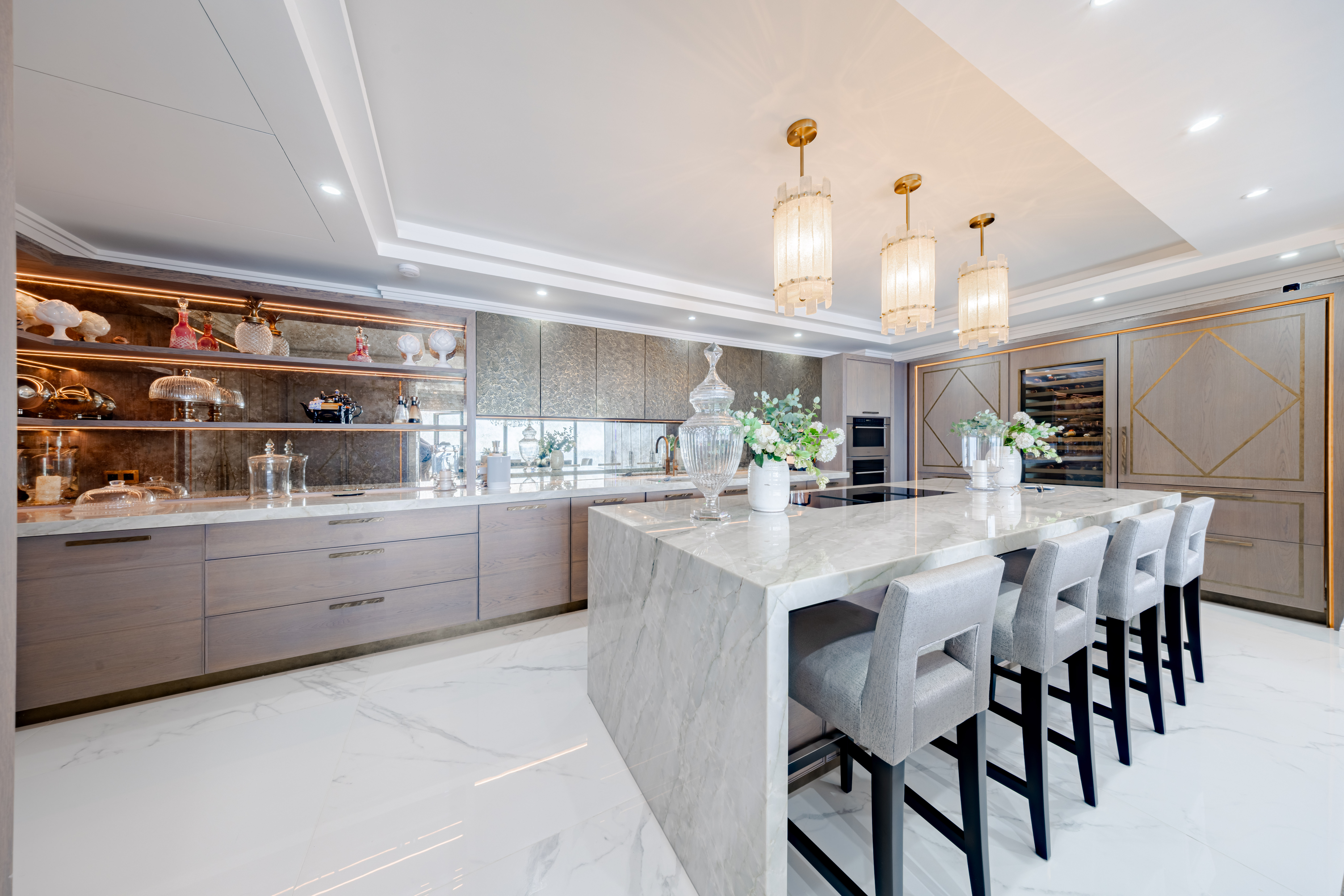 PENTHOUSE RENOVE PROCHE DE MONACO AVEC VUE MER SUR