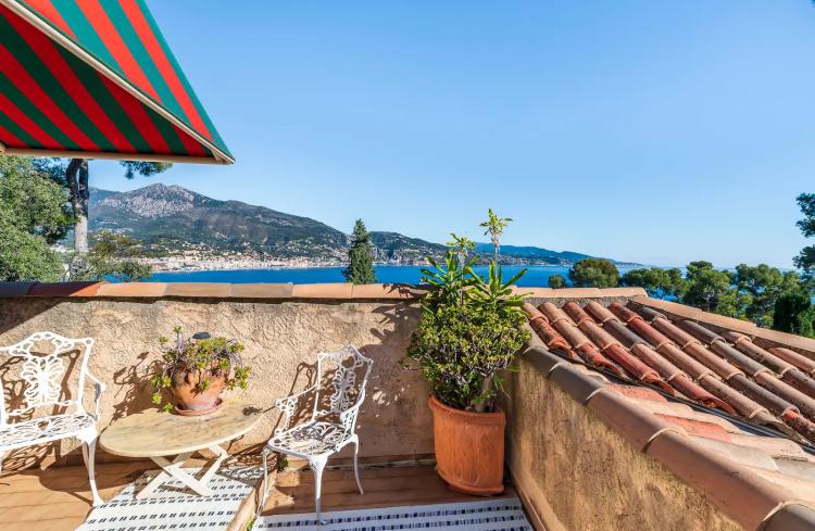 CAP MARTIN - SUPERBE VILLA - 5 PIÈCES