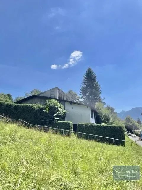 Maison Familiale Des Années 60, Vue Sur Le Lac