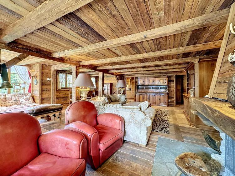 Splendide chalet avec son mazot sur une magnifique parcelle