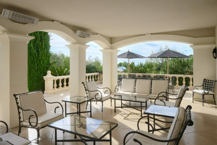 Domaine d’Exception avec Vue Mer, Tennis et Cinéma Privé