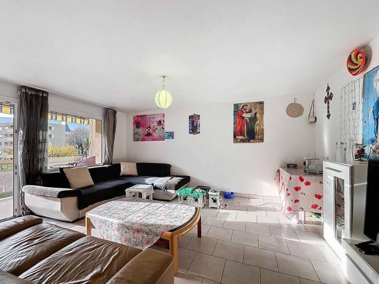 Appartement 3.5 pièces avec belle vue sur les montagnes