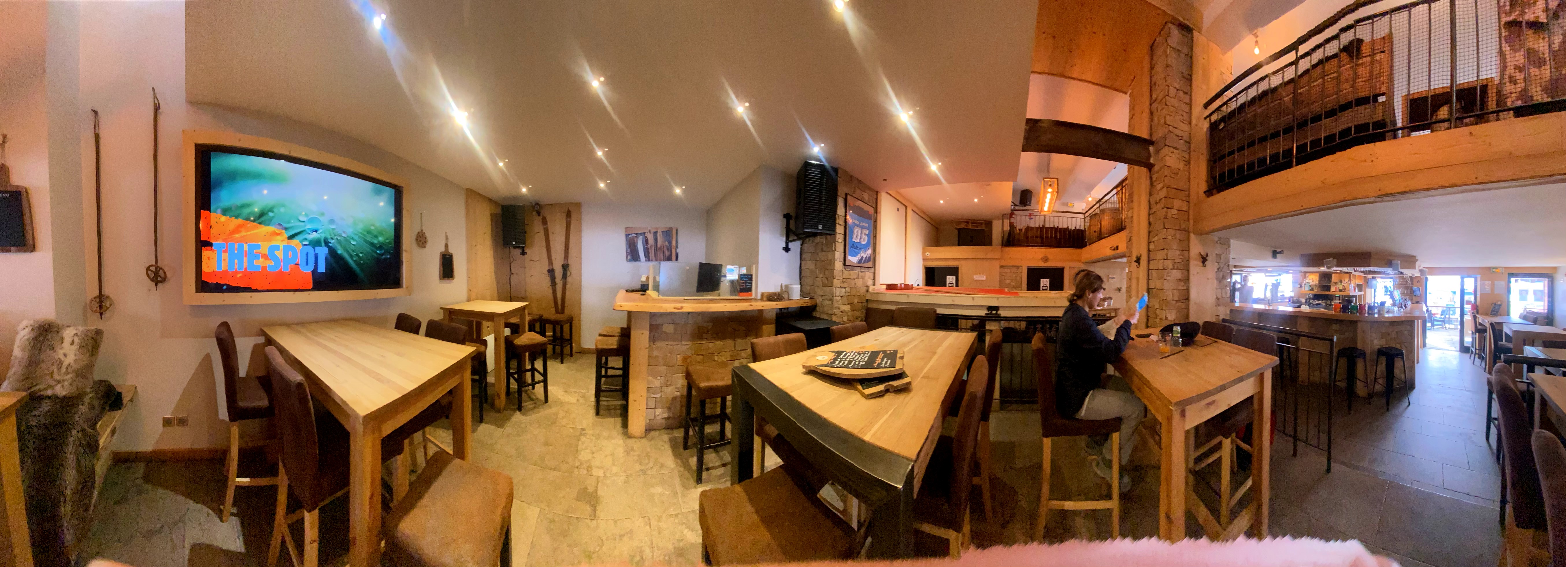AURON - MURS COMMERCIAUX RESTAURANT