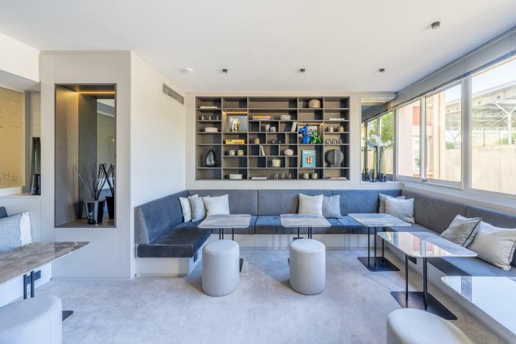 FONTVIEILLE: bureau de 12m2 en location