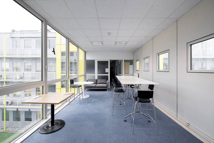 Locaux en zone FTI d'env 720m2 à Plan-les-Ouates