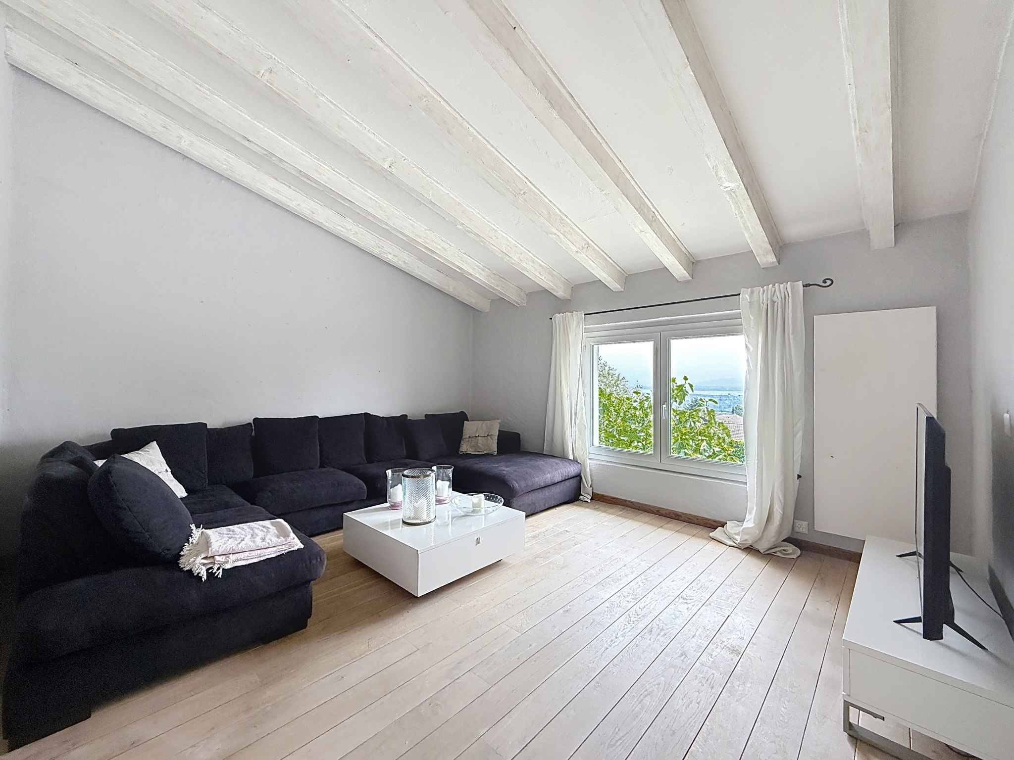 Maison coup de cœur avec vue sur le lac