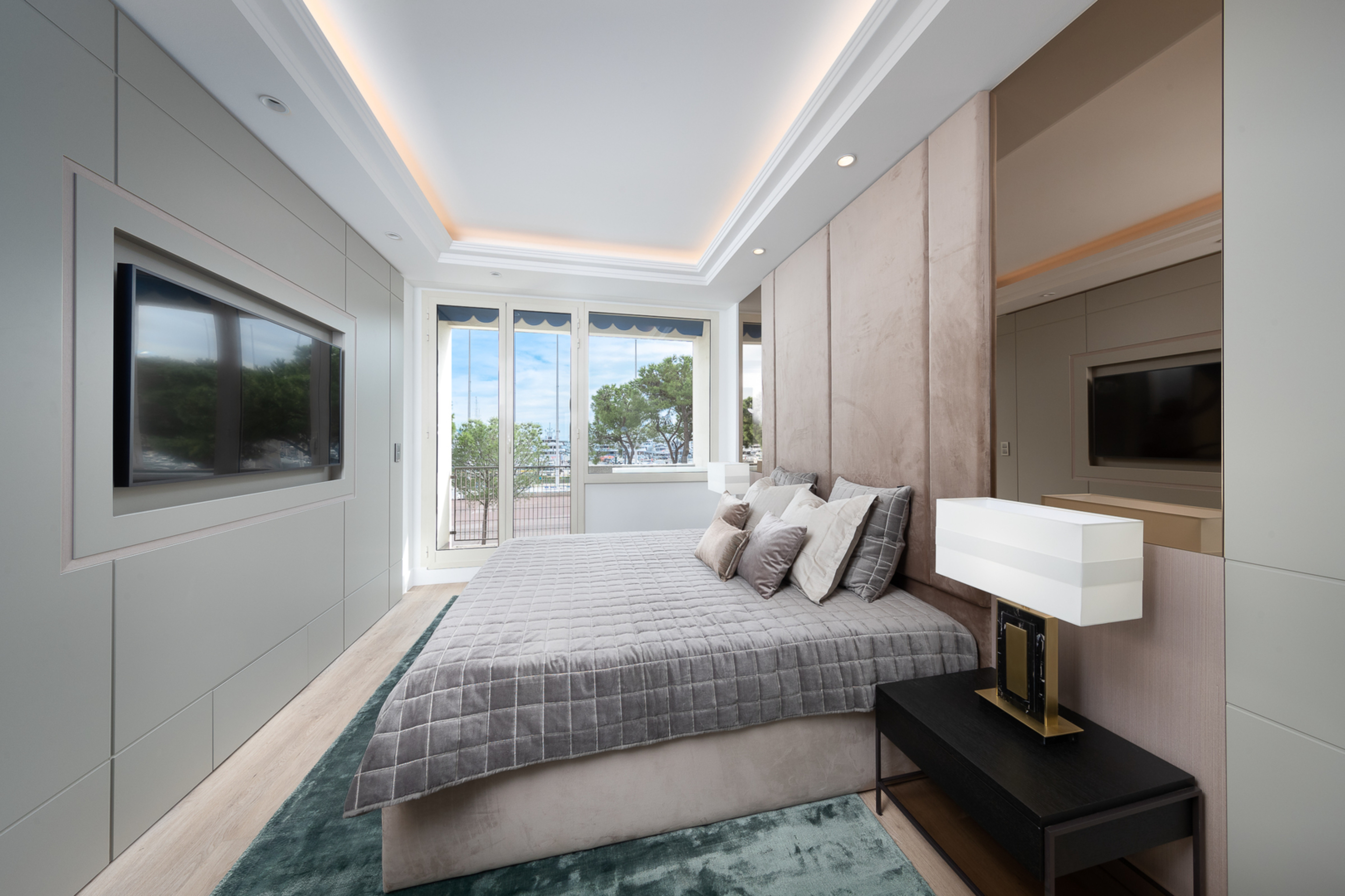 Palais Héraclès : Appartement 4 Pièces Rénové et Vue Directe sur le Grand Prix de Monaco