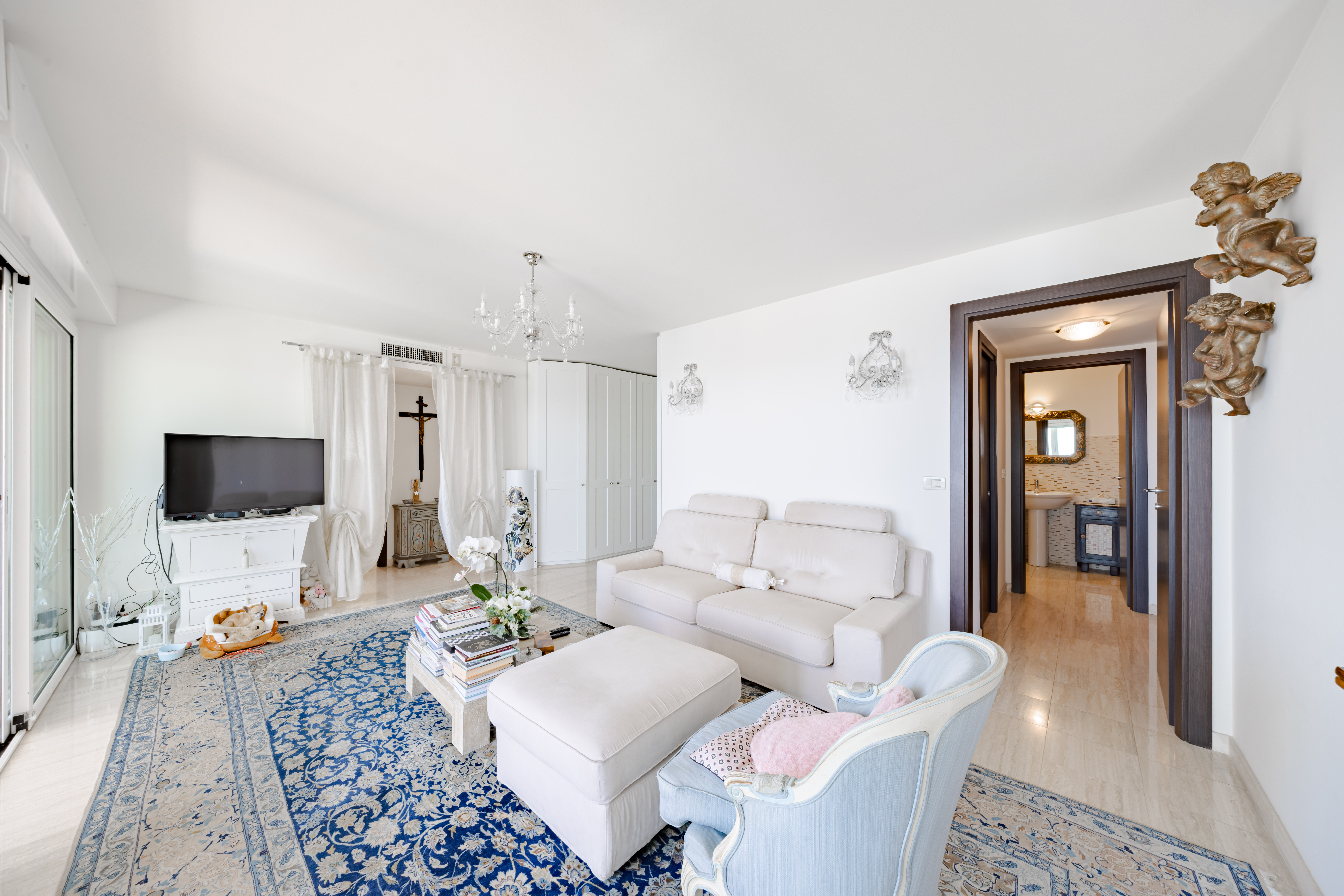 UNIQUE 3 CHAMBRES AVEC VUE MER PROCHE DE MONACO