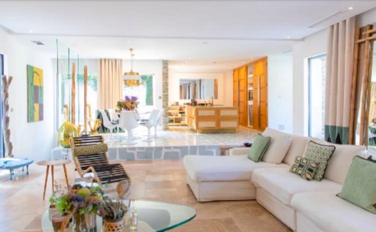 VILLA STONE & LAGOON