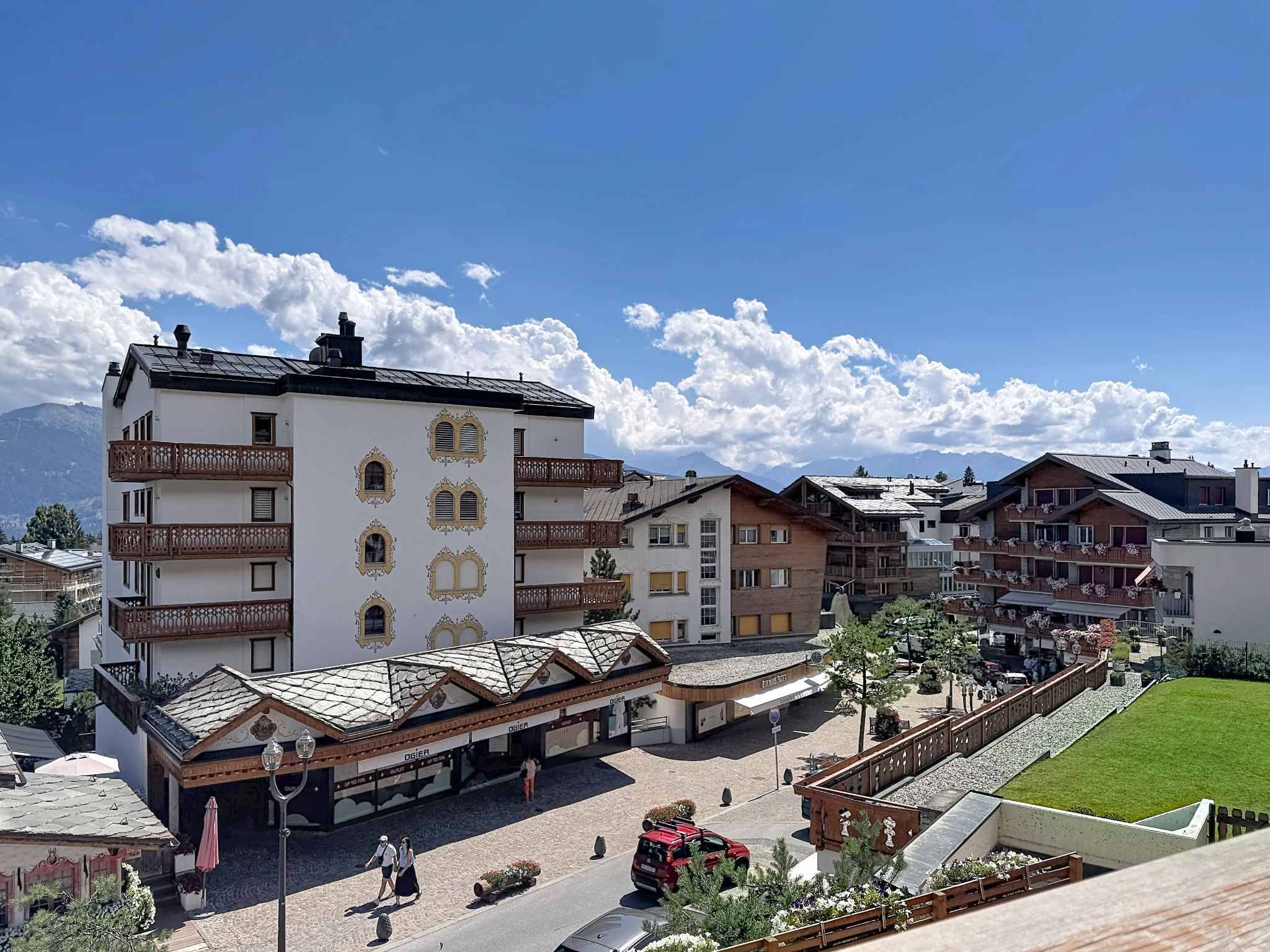RARE - Au coeur de la station, appartement neuf de 4.5 pièces avec vue