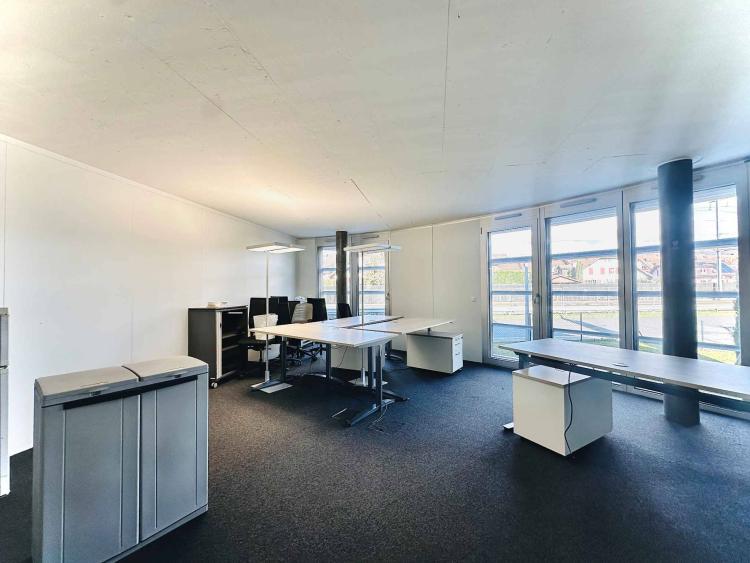 Bureaux, locaux de 450 m2 à louer