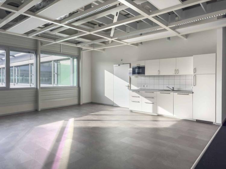 Vernier - Surface de 1309 m2 en attique - Immeuble IKEA