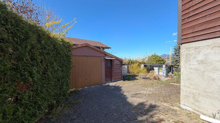 MAISON AVEC 2 LOGEMENTS DISTINCTS, GARAGE ET PLACES DE PARC