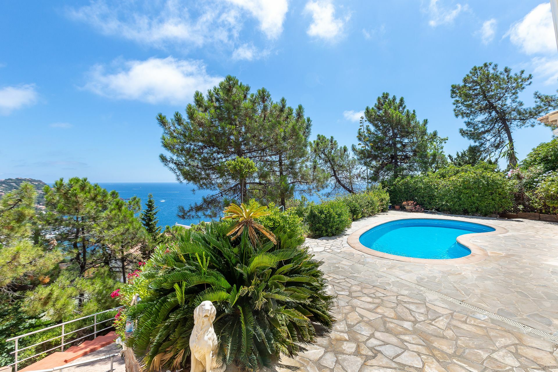 Villa rénovée vue mer à Théoule-sur-Mer
