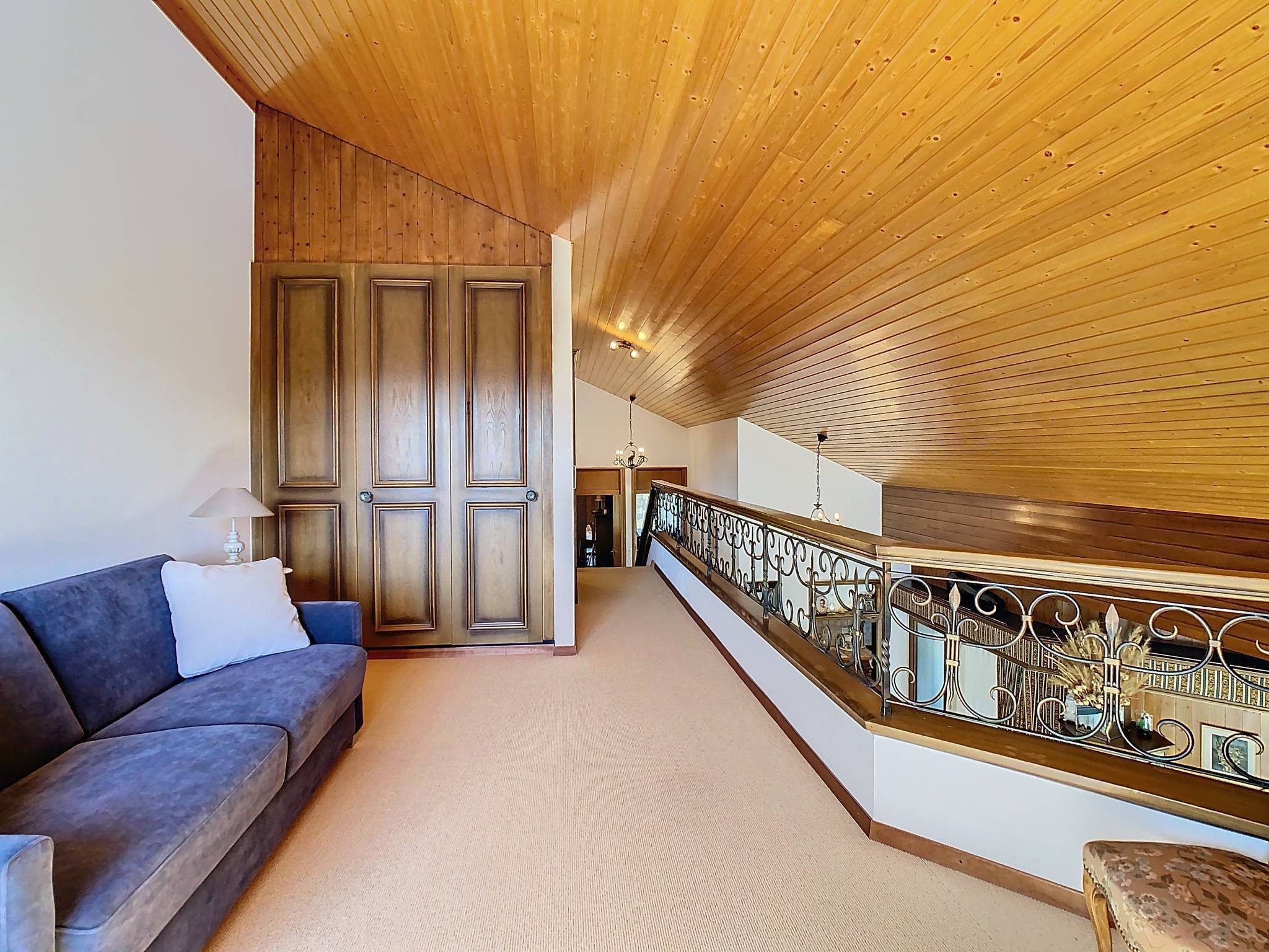 Exclusivité - Appartement duplex en bordure du lac Moubra