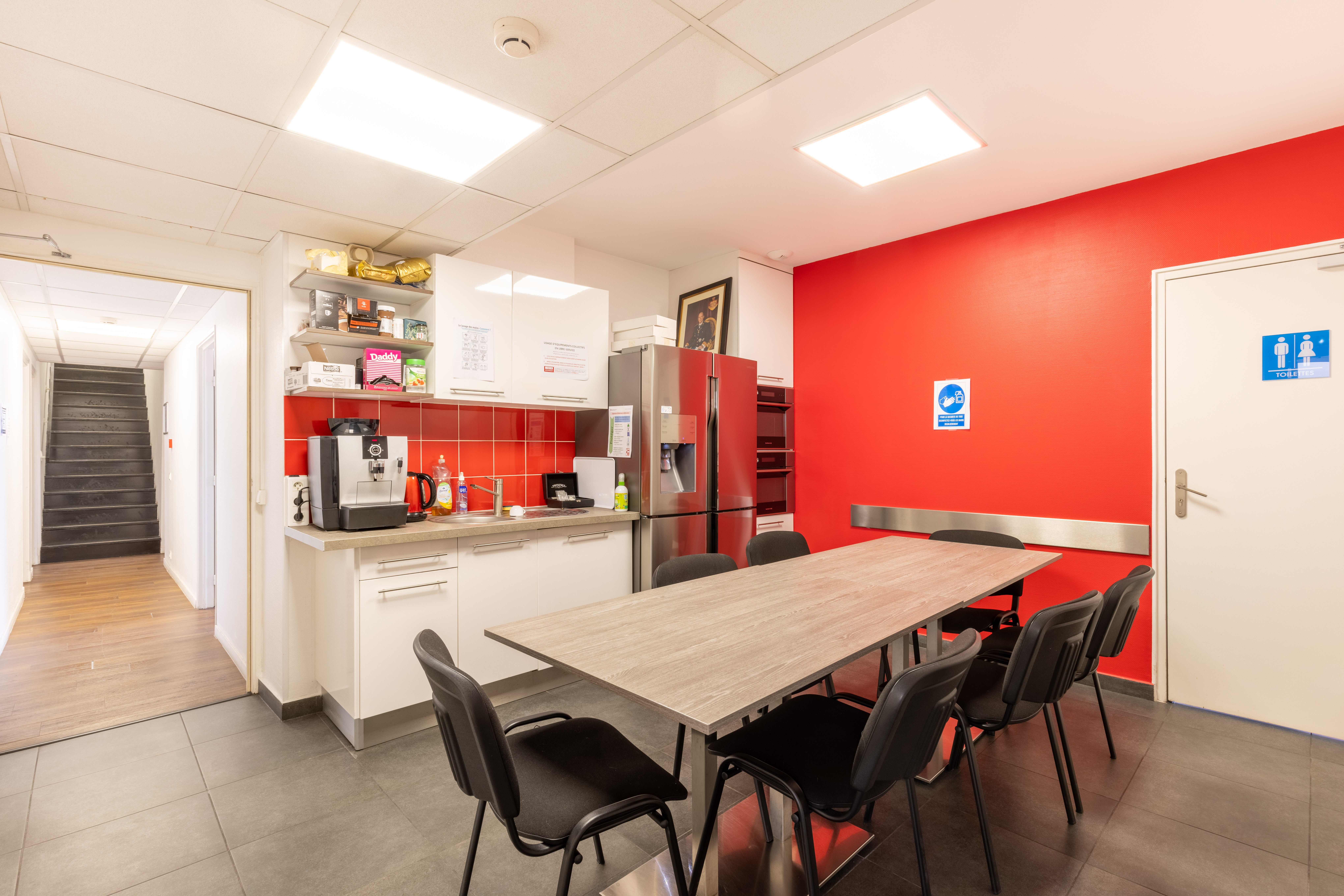 MAGNIFIQUE BUREAUX EN DUPLEX AVEC VUE MER