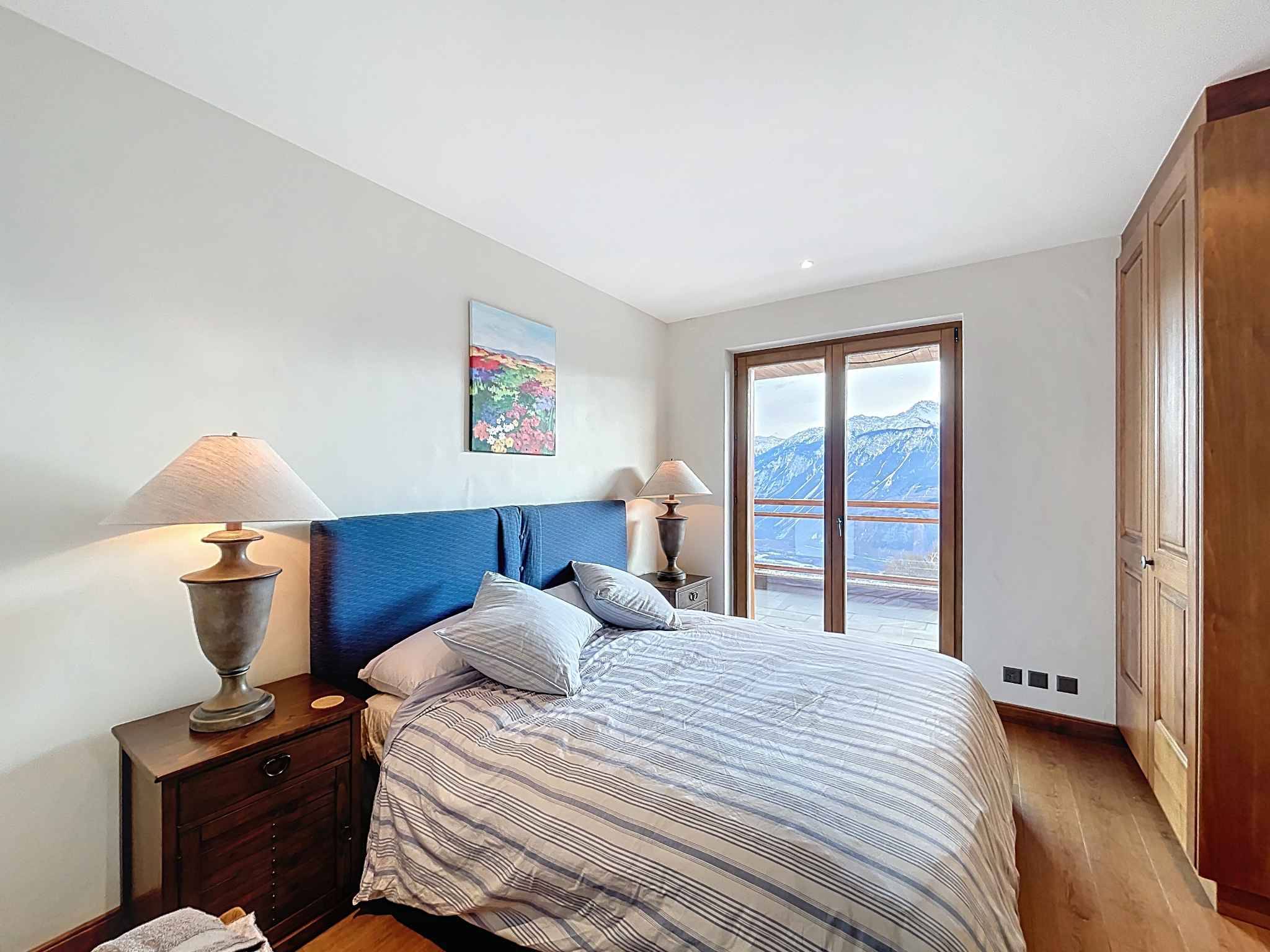 RARE - MAGNIFIQUE CHALET DE 5 CHAMBRES AVEC VUE PANORAMIQUE