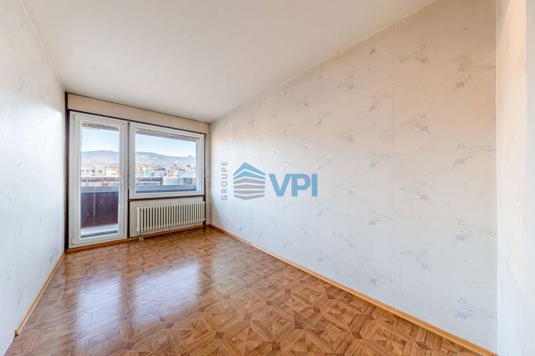 BEL APPARTEMENT DE 4 PIÈCES AVEC LOGGIAS ET VUE SUR LE SALÈVE