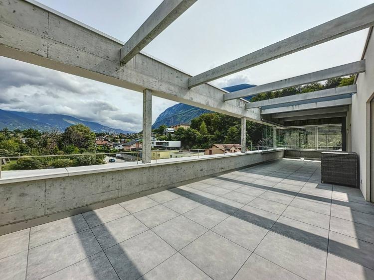 Splendide attique 4.5 pièces à quelques minutes à pied du centre