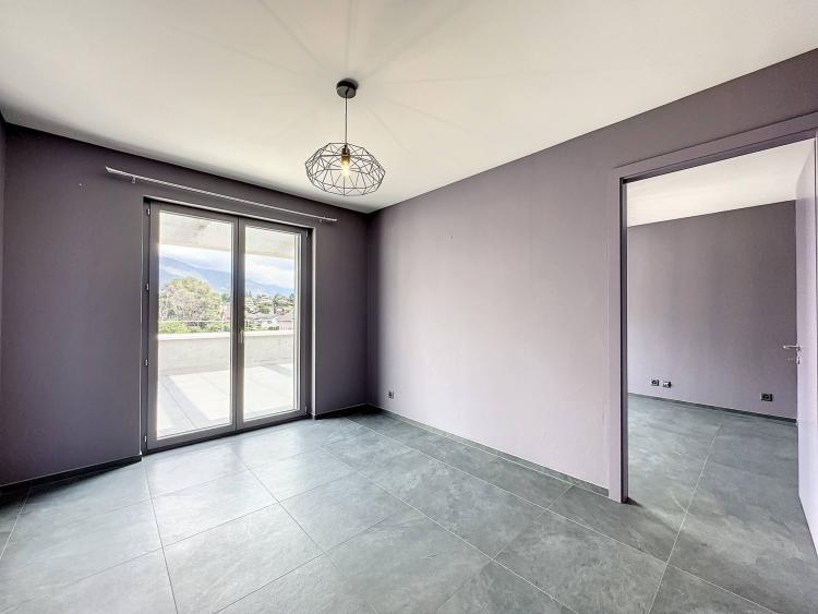 Splendide attique 4.5 pièces à quelques minutes à pied du centre