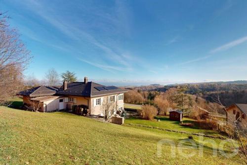 Grande propriété avec vue panoramique et cadre naturel exceptionnel