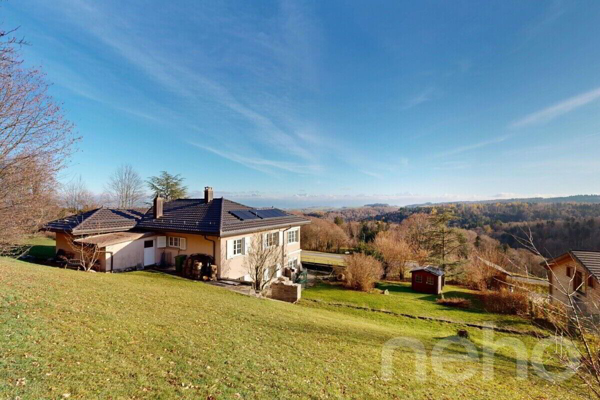 Grande propriété avec vue panoramique et cadre naturel exceptionnel