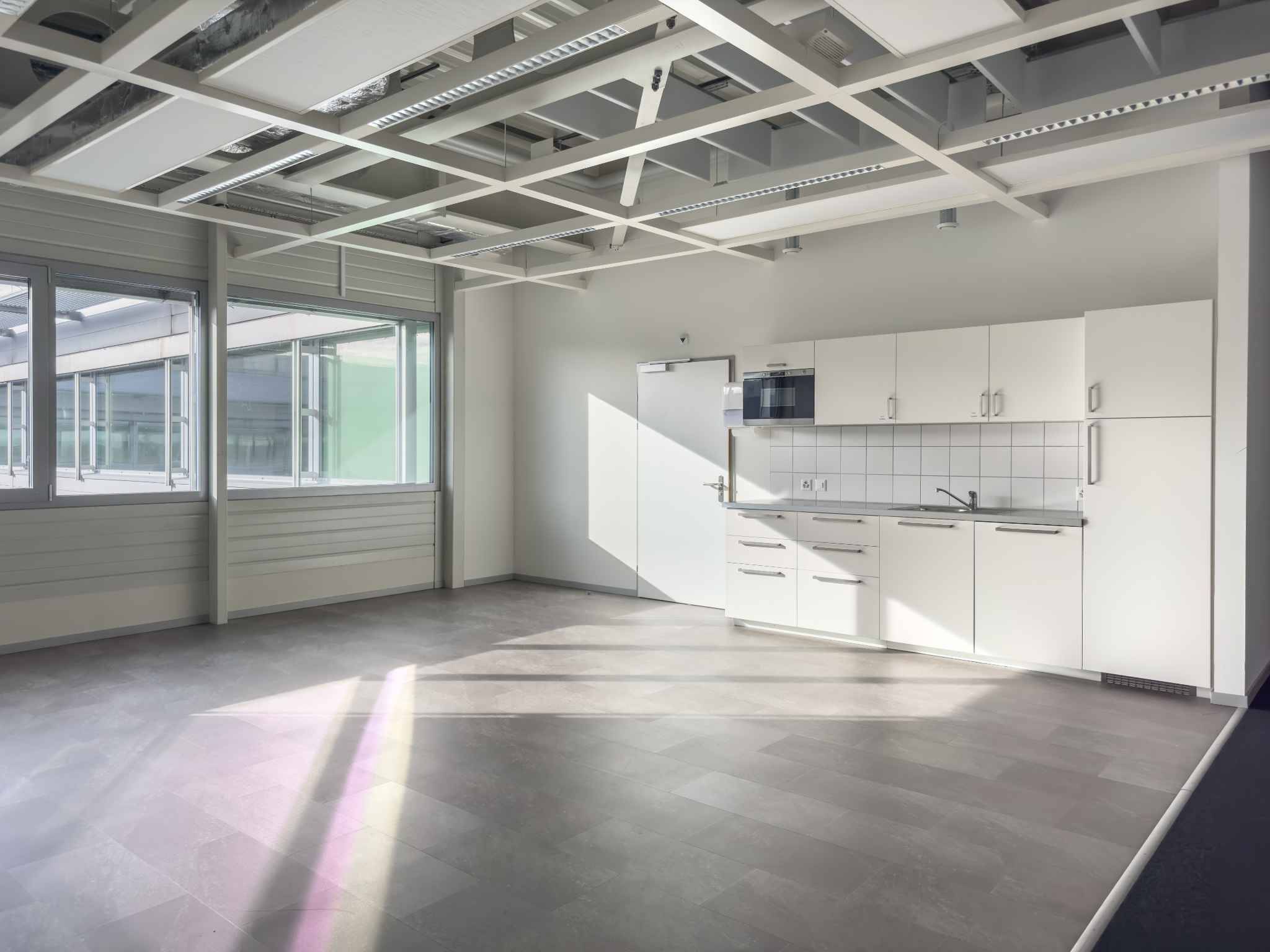 Vernier - Plateau disponible en attique - Immeuble IKEA