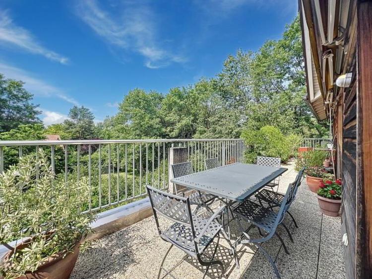 Lumineux et charmant appartement avec mezzanine
