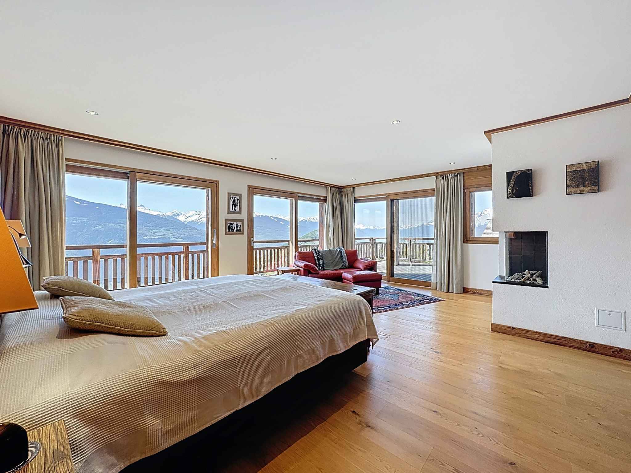 Magnifique chalet en vieux bois avec vue panoramique