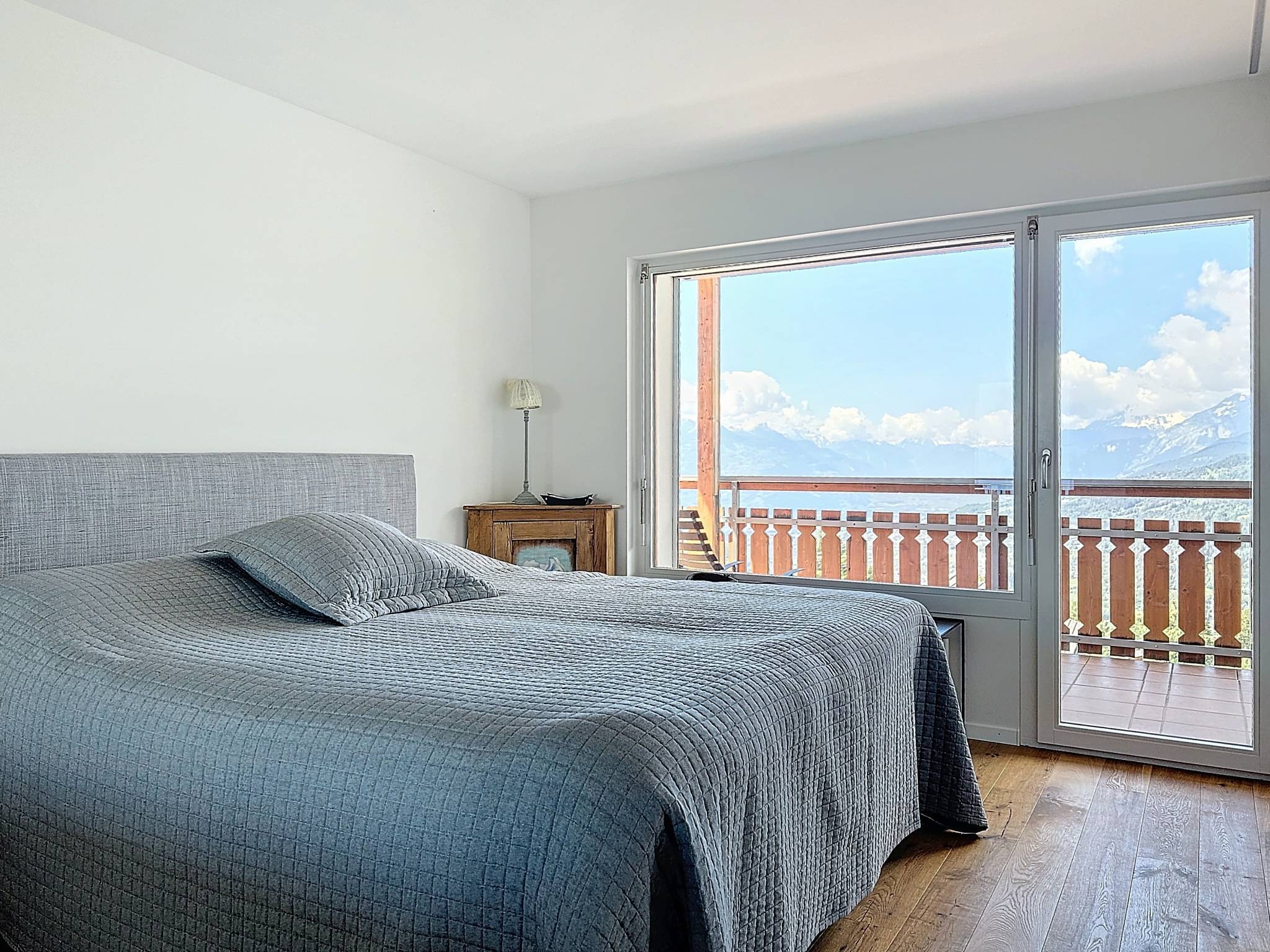 EXCLUSIVITE - Appartement cosy avec vue panoramique exceptionnelle