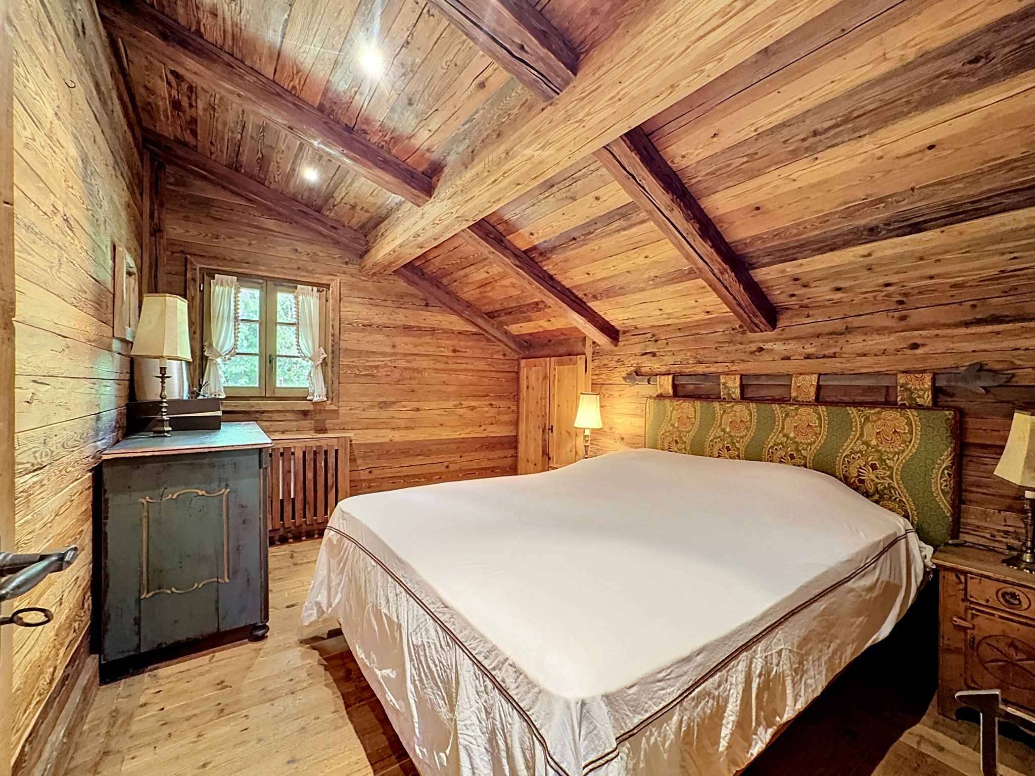Splendide chalet avec son mazot sur une magnifique parcelle