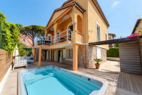 CAP DE NICE - VILLA-VUE MER - RÉNOVÉ