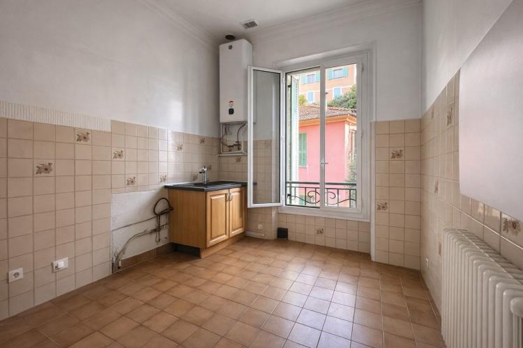 Grand appartement 5 pièces – Menton