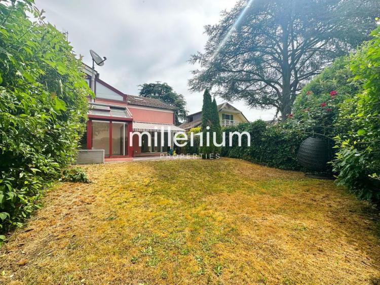 Villa mitoyenne à Chêne-Bourg