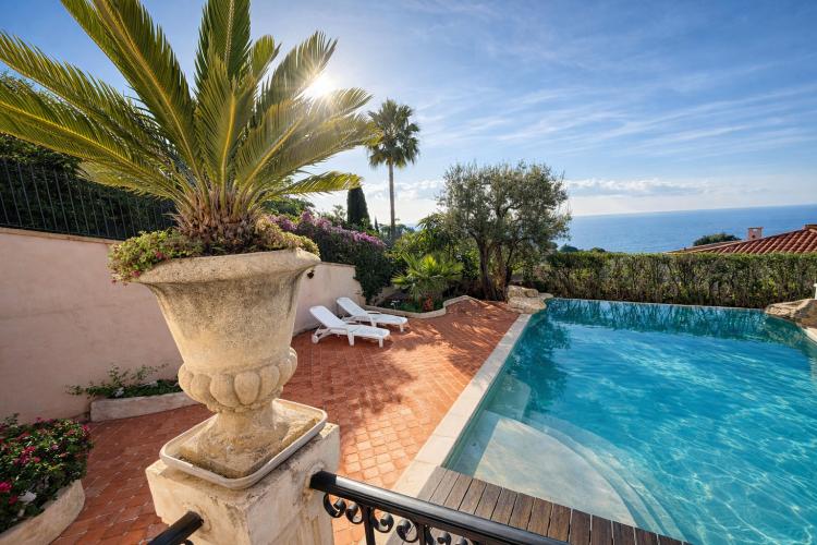 Cap d’Ail – Villa néo-provençale de prestige avec vue mer panoramique