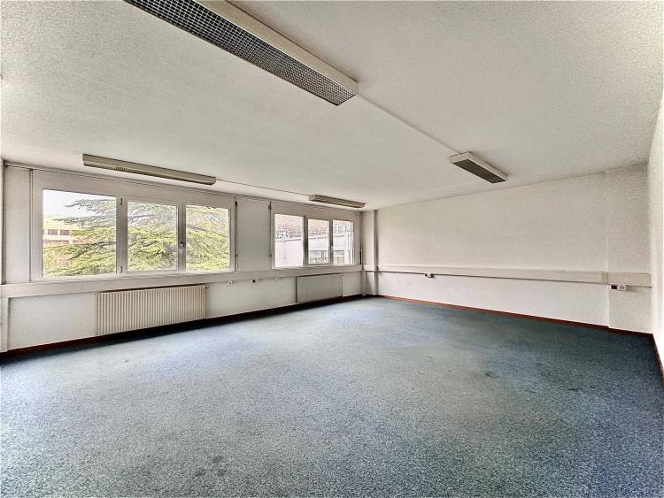 Bureaux, locaux de 186 m2 à louer à Lausanne