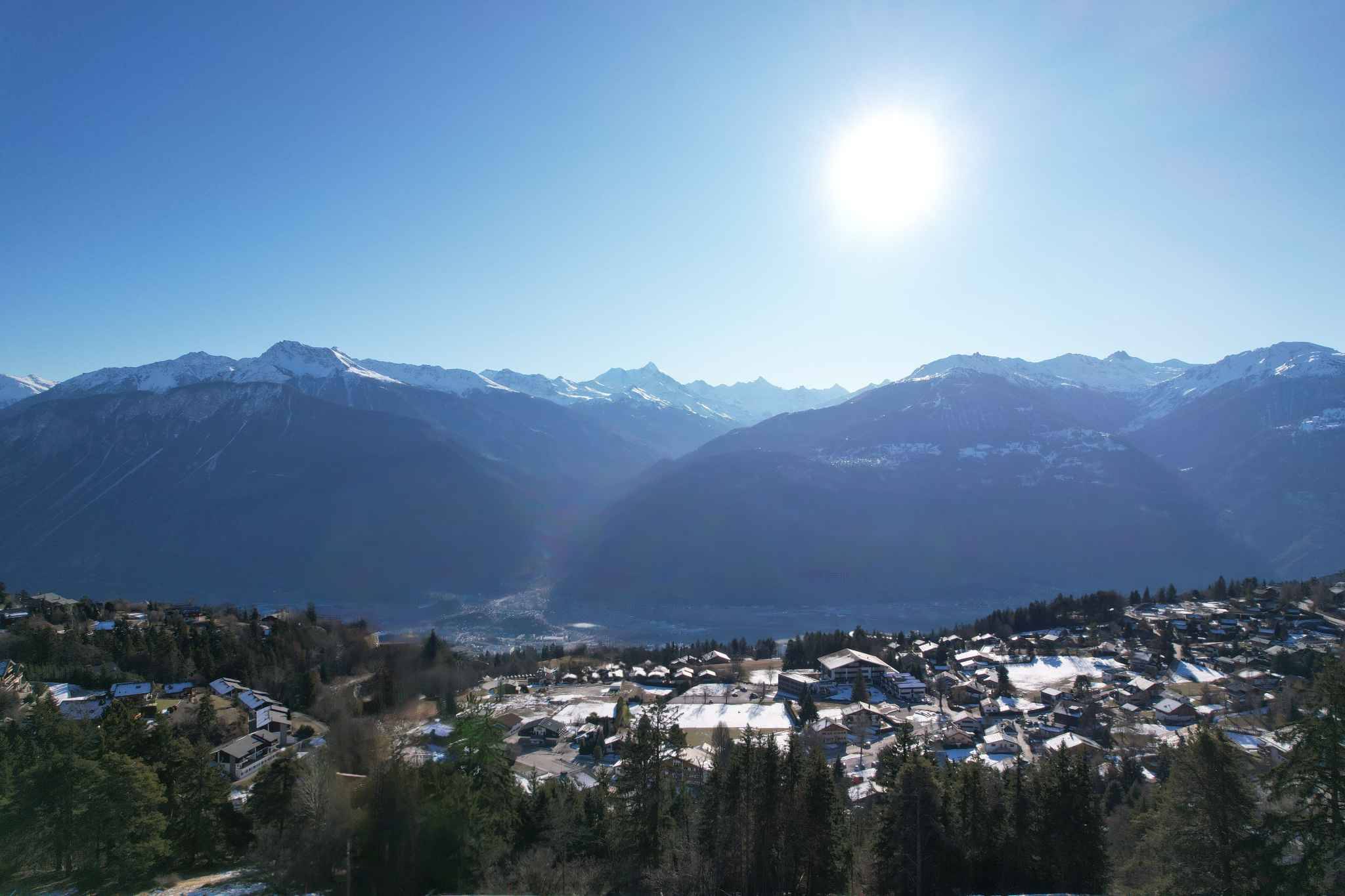RARE - SPLENDIDE ATTIQUE AVEC VUE PANORAMIQUE - NEUF