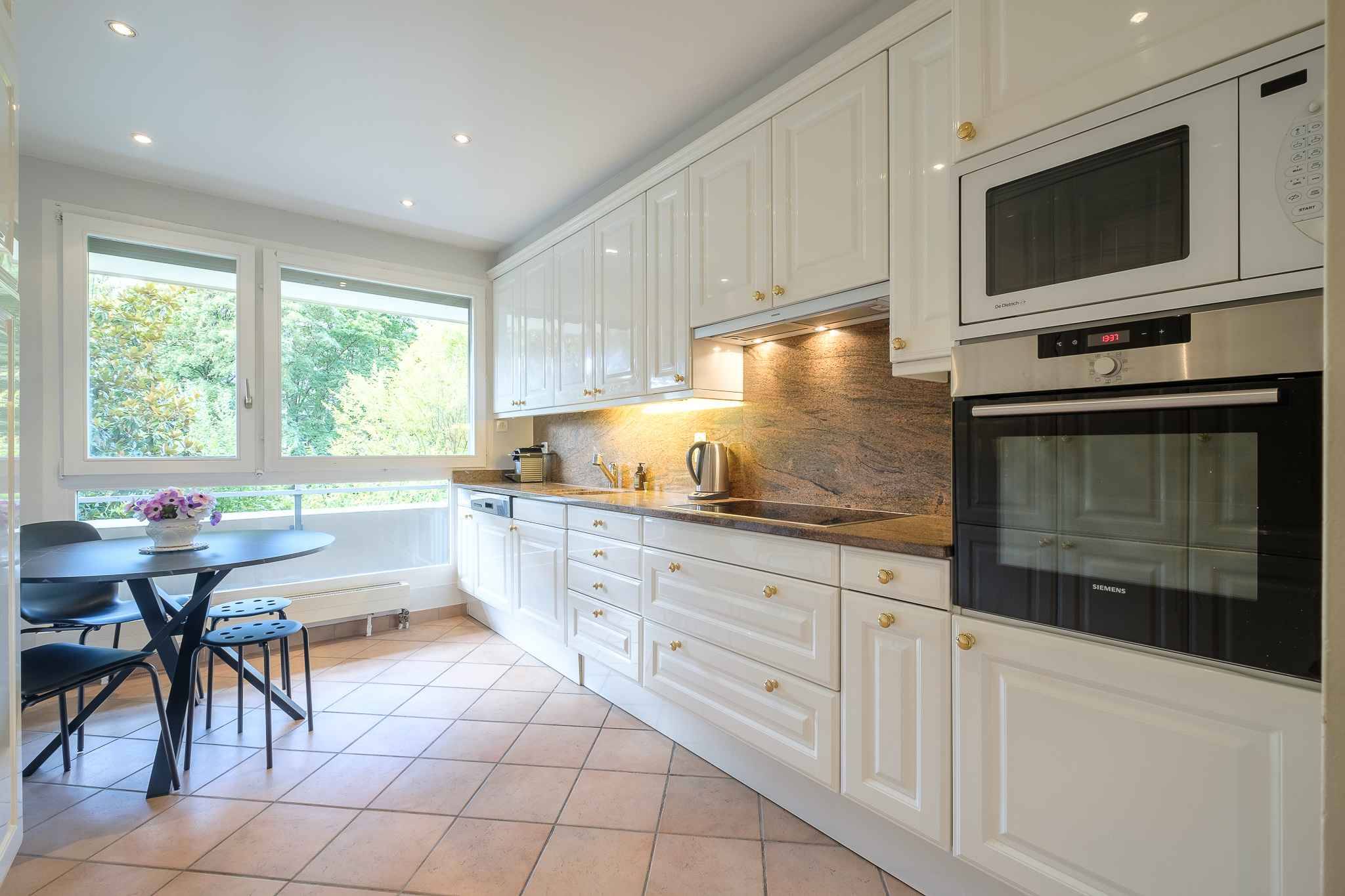 Magnifique appartement de 8 pièces dans une résidence de standing