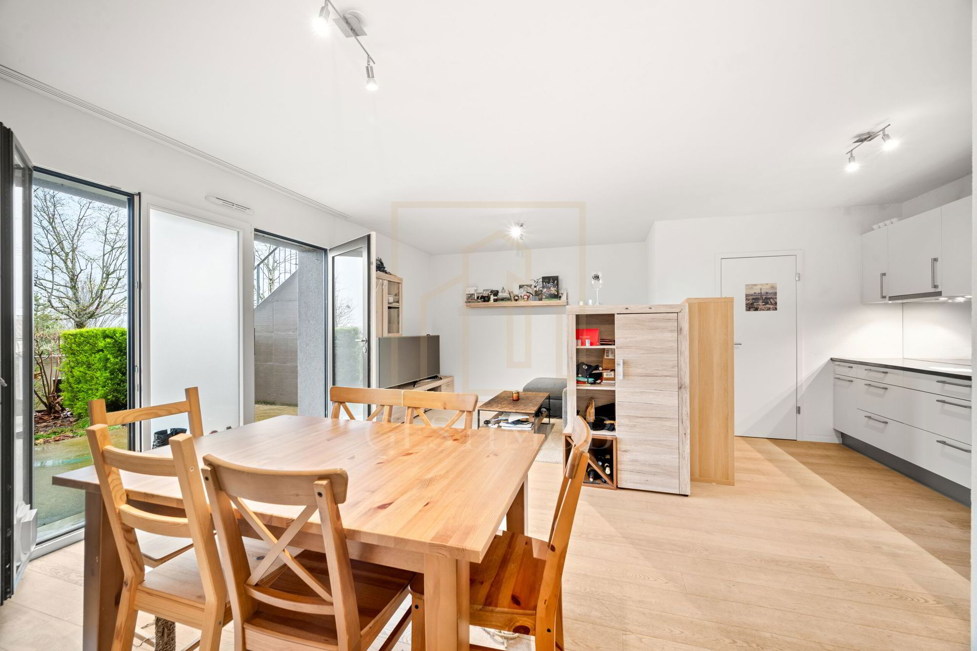 CASATAX - 3 PIECES FONCTIONNEL AVEC GRANDE TERRASSE - HPE